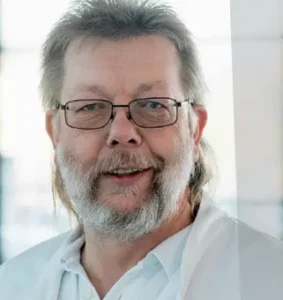 Bernhard Hering - Clinic for Diagnostic and Interventional Radiology